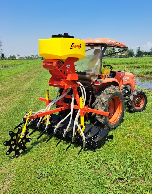 低馬力トラで使用可 　直播専用機ＤＳＲシリーズ　アイデーイーシー